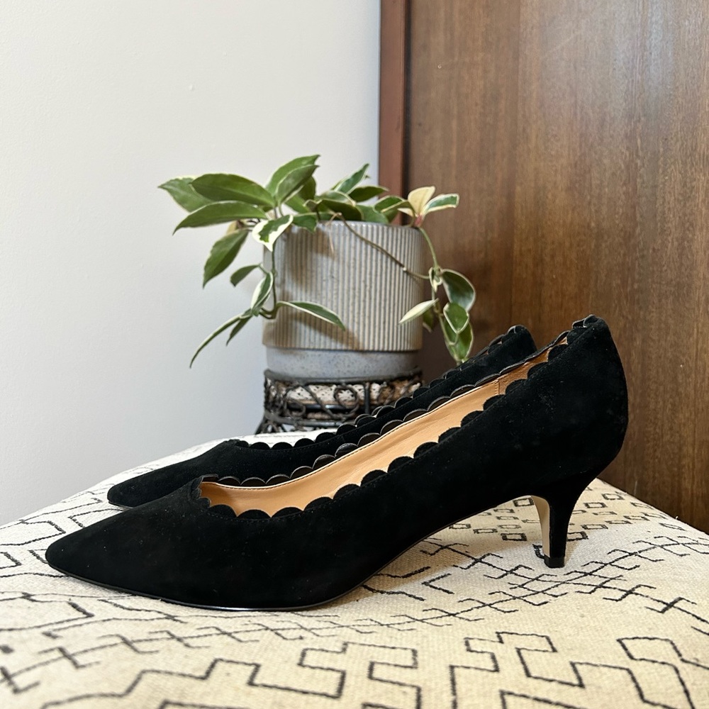 Talbots black velvet scalloped heels